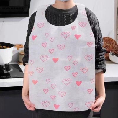 Tạp dề dùng 1 lần màu trắng bằng vải sạch sẽ tiện lợi