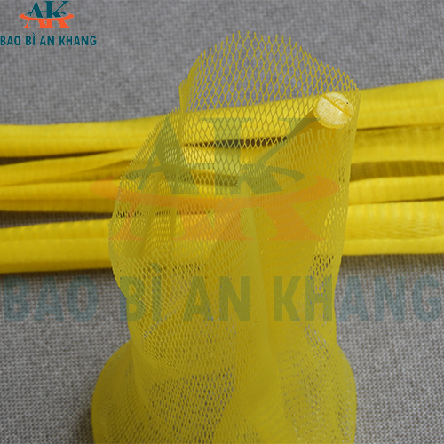Túi lưới nhựa màu vàng 25cm và bộ khóa nhựa
