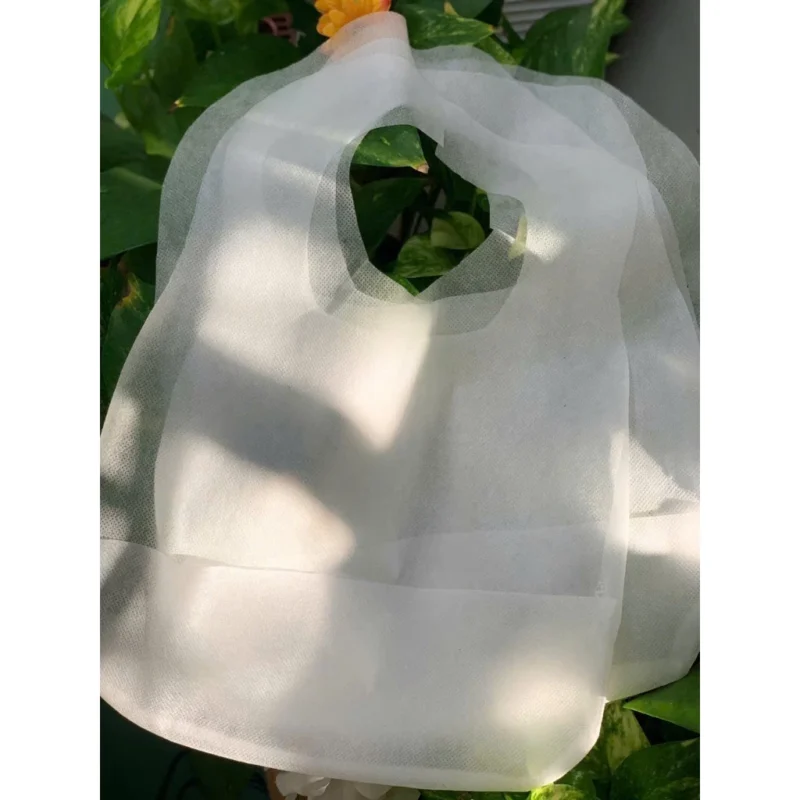 Tạp dề 1 lần bằng vải dùng cho quán ăn , nhà hàng