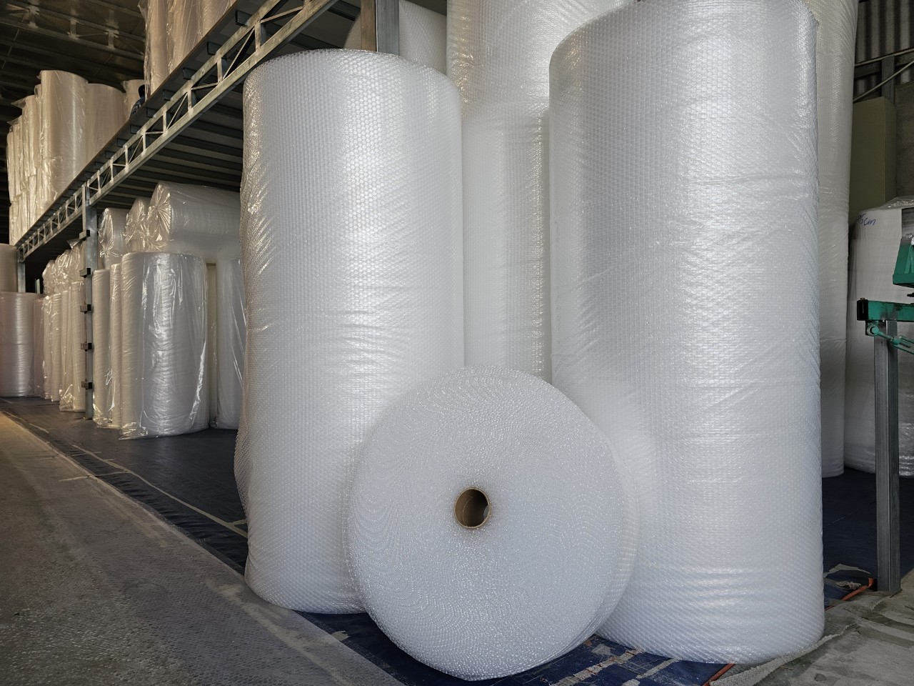 Cuộn xốp hơi 60x100m Cuộn xốp hơi 60x100m
